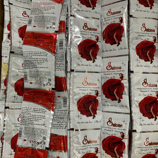 Sữa tắm trắng da hoa hồng salome dây 12 gói