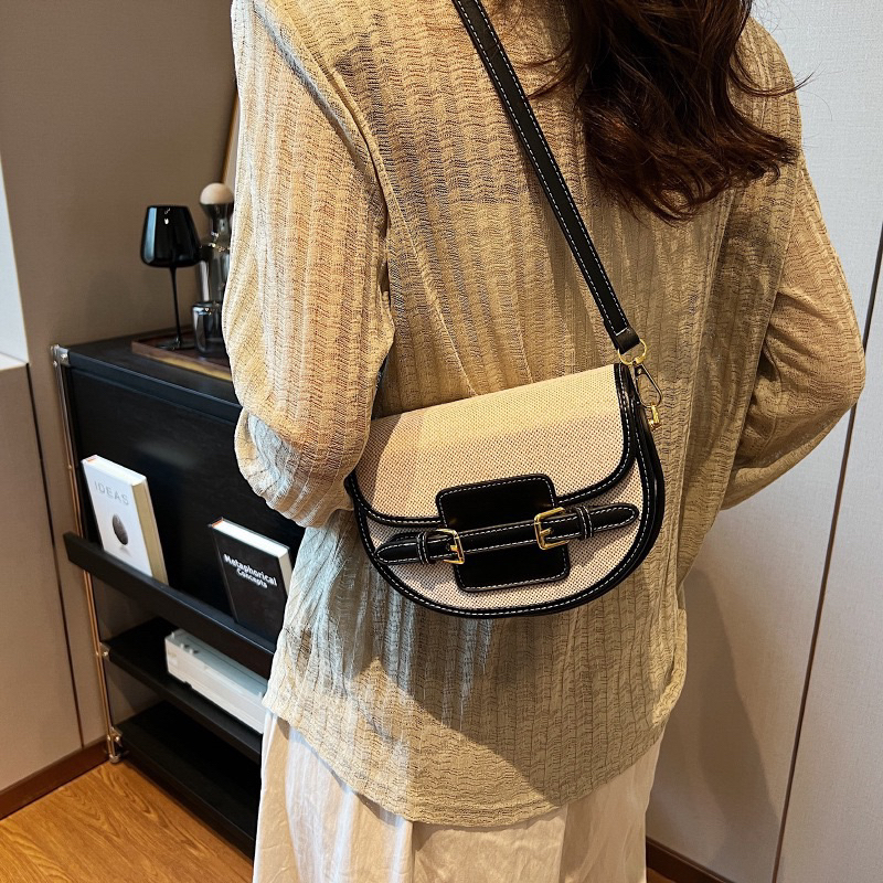 Túi đeo chéo phong cách công sở 11