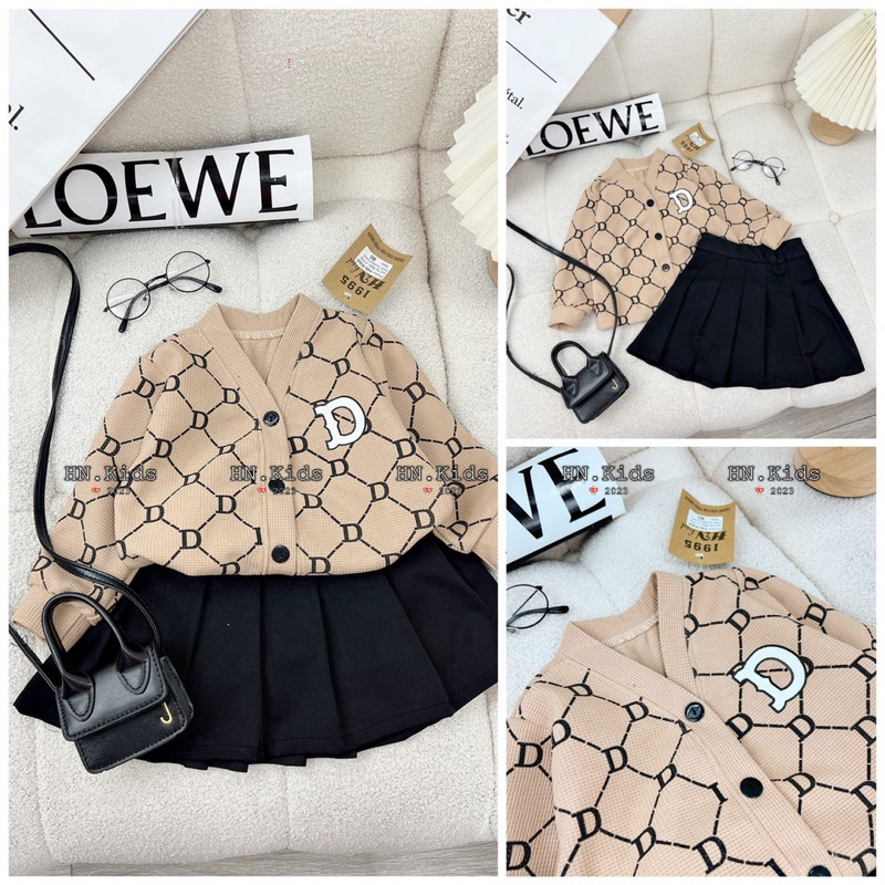 10-35kg set áo cadigan chữ D mix chân váy xếp ly cho bé gái