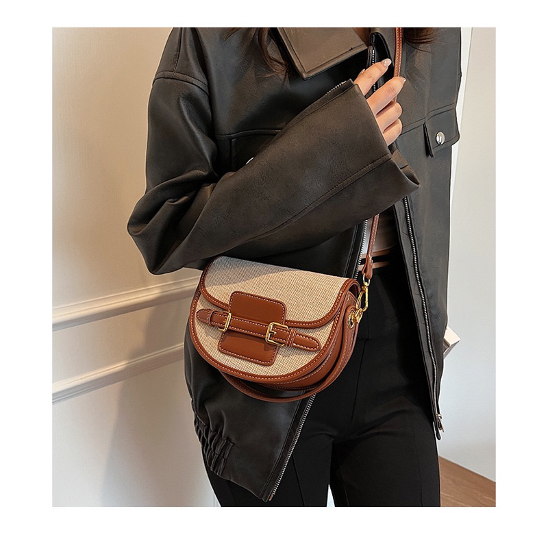 Túi đeo chéo phong cách công sở 11