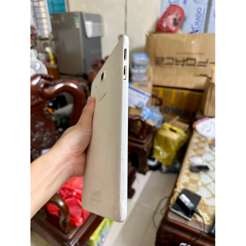 Máy tính bảng Galaxy Tab E 9.6