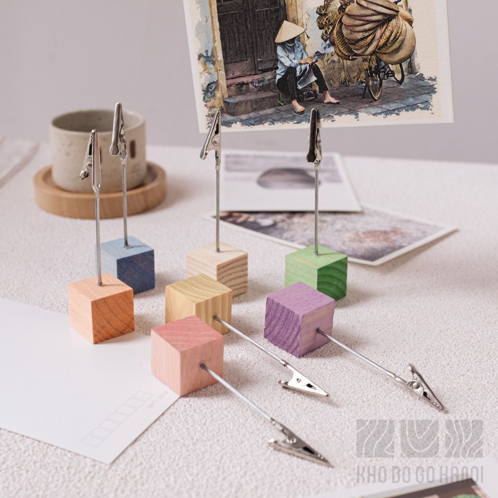 Đế kẹp ảnh polaroid, giấy note nhiều màu sắc , được thiết kế đơn giản đẹp mắt với chân đế bằng gỗ và đầu kẹp - khodogo