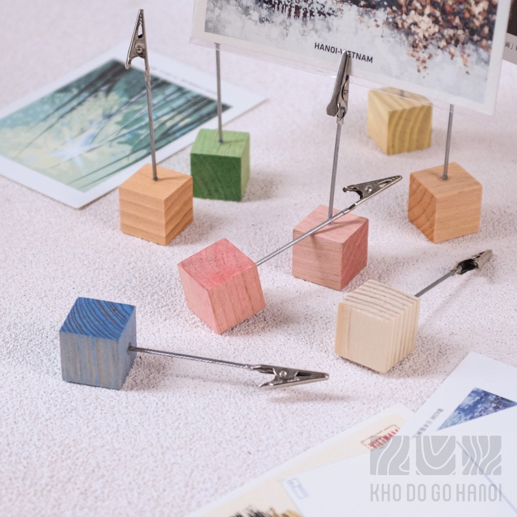 Đế kẹp ảnh polaroid, giấy note nhiều màu sắc , được thiết kế đơn giản đẹp mắt với chân đế bằng gỗ và đầu kẹp - khodogo