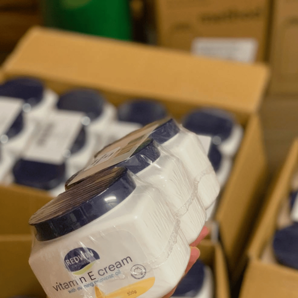 Kem Dưỡng Ẩm Đa Năng Redwin Vitamin E Cream - 300g