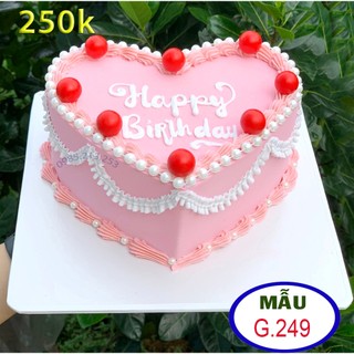 Đạo cụ chụp hình , bánh kem màu hồng trái tim . tim ren