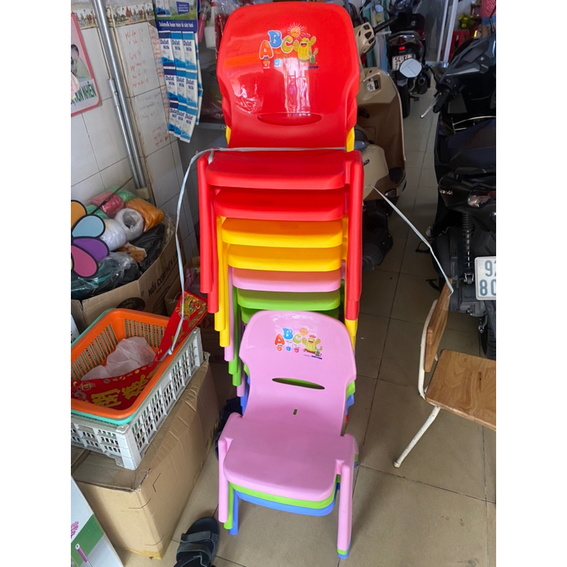 Bàn ghế học sinh