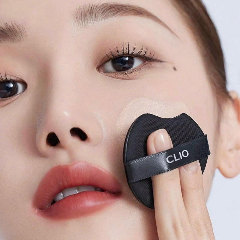 Phấn nước trang điểm Clio Kill Cover Fixer Cushion Spf 50+ PA+++ giúp nâng tone kèm theo chống nắng nhẹ nhàng