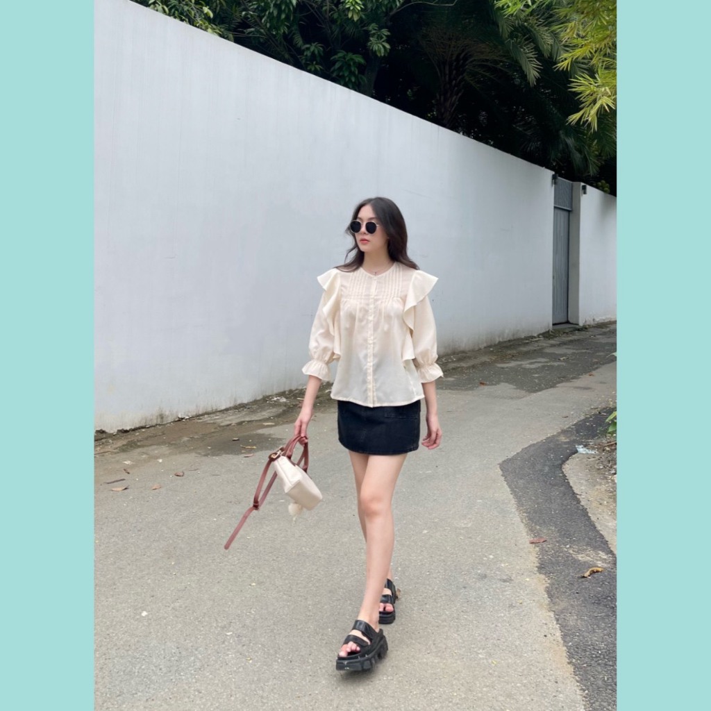 Áo sơ mi kem ODS xếp ly xương cá 2 bên cổ, bèo vai, tay lỡ, cúc dọc năng động trẻ trung hiện đại - CL7