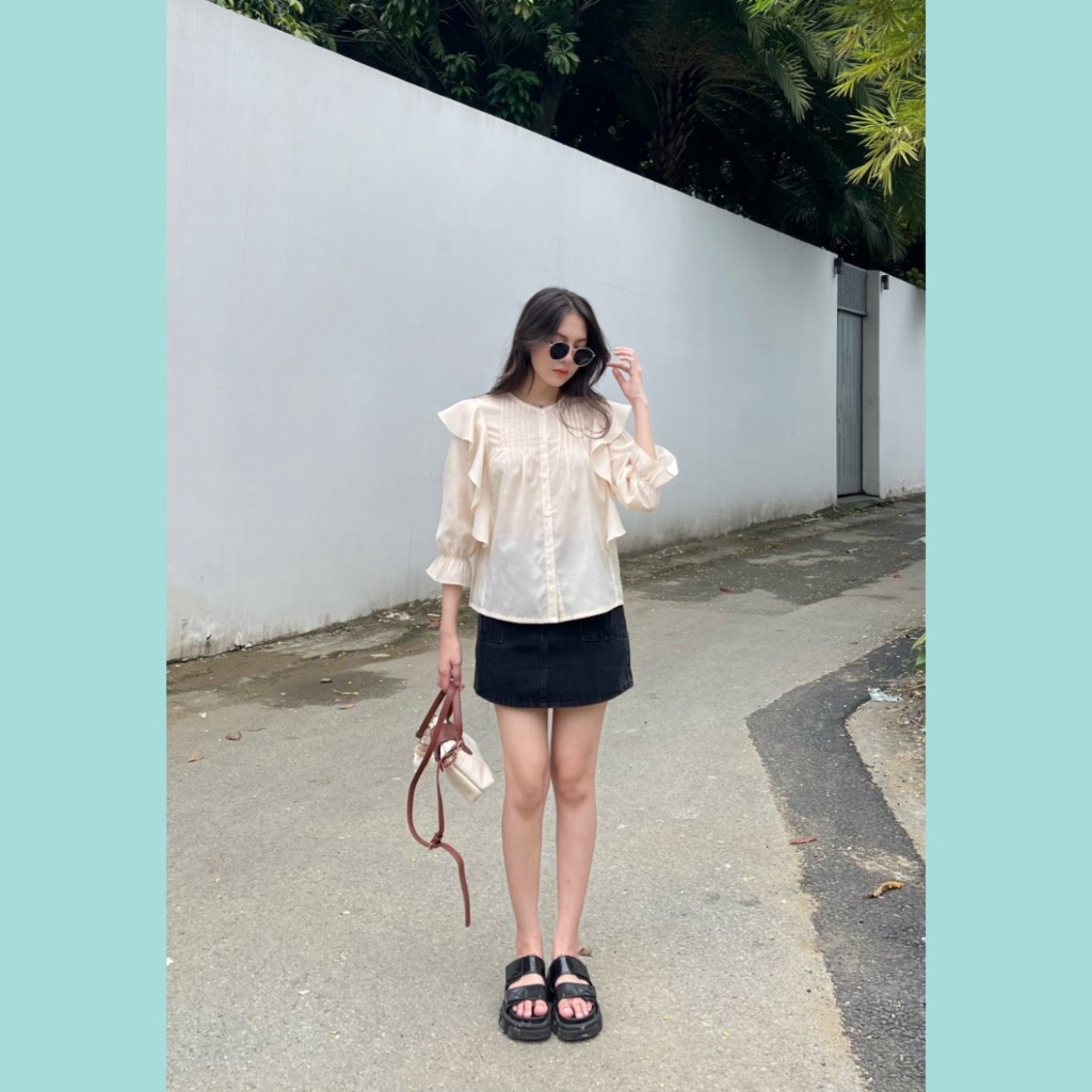 Áo sơ mi kem ODS xếp ly xương cá 2 bên cổ, bèo vai, tay lỡ, cúc dọc năng động trẻ trung hiện đại - CL7