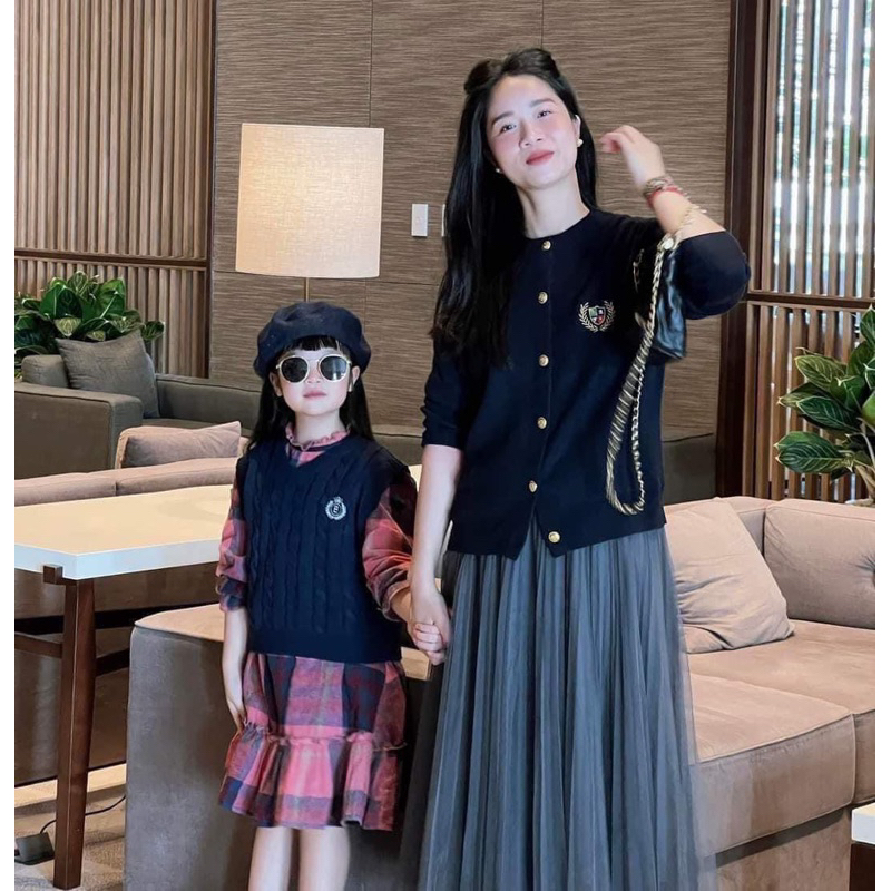 Áo Cardigan Len Cổ Tròn Freesize