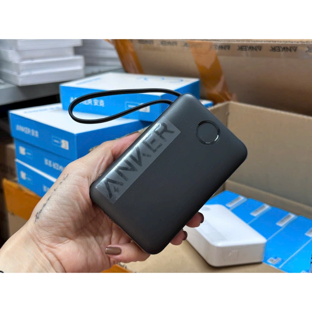 Sạc Pin dự phòng Anker 335 20000mah tích hợp cáp sạc  Type C  22.5W , PD 20W , IQ 3  , kiêm giá đỡ điện thoại