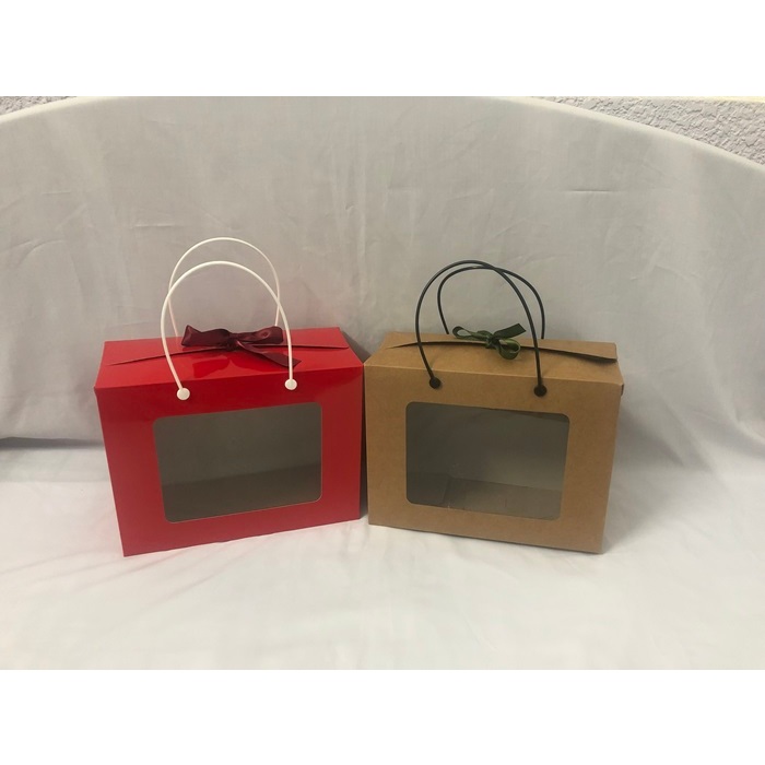 Hộp giấy gấp mặt kiếng có quai xách kích thước 20 x 26 x 12.2cm/hộp