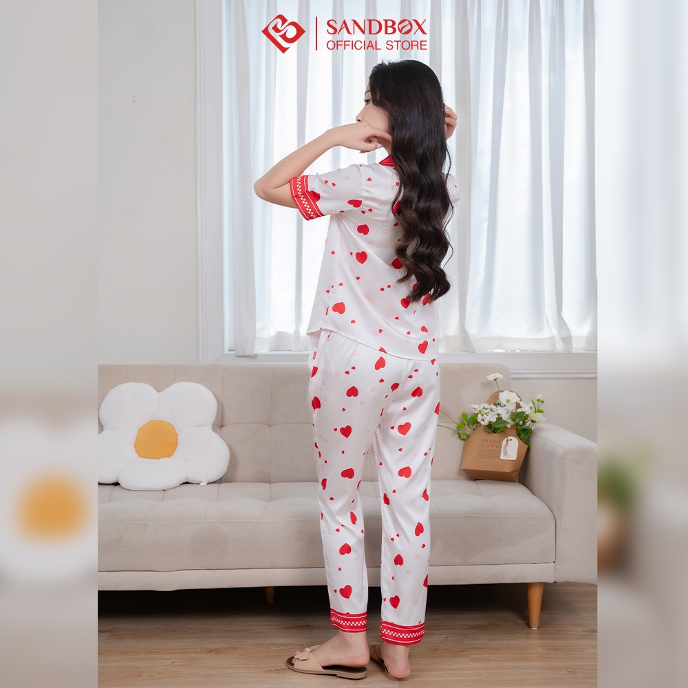 Bộ mặc nhà nữ SANDBOX chất lụa Satin cao cấp, mềm mịn, mát, hoạ tiết tim tinh tế, nhẹ nhàng BPC23010 -1