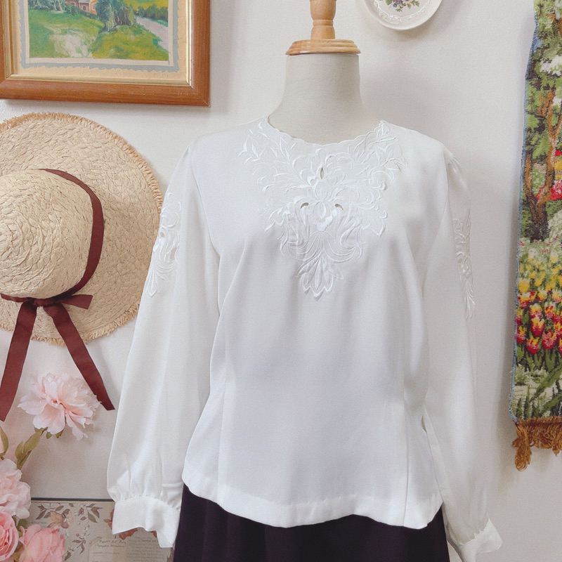 Tokyo Blouse Áo trắng thêu vintage Nhật