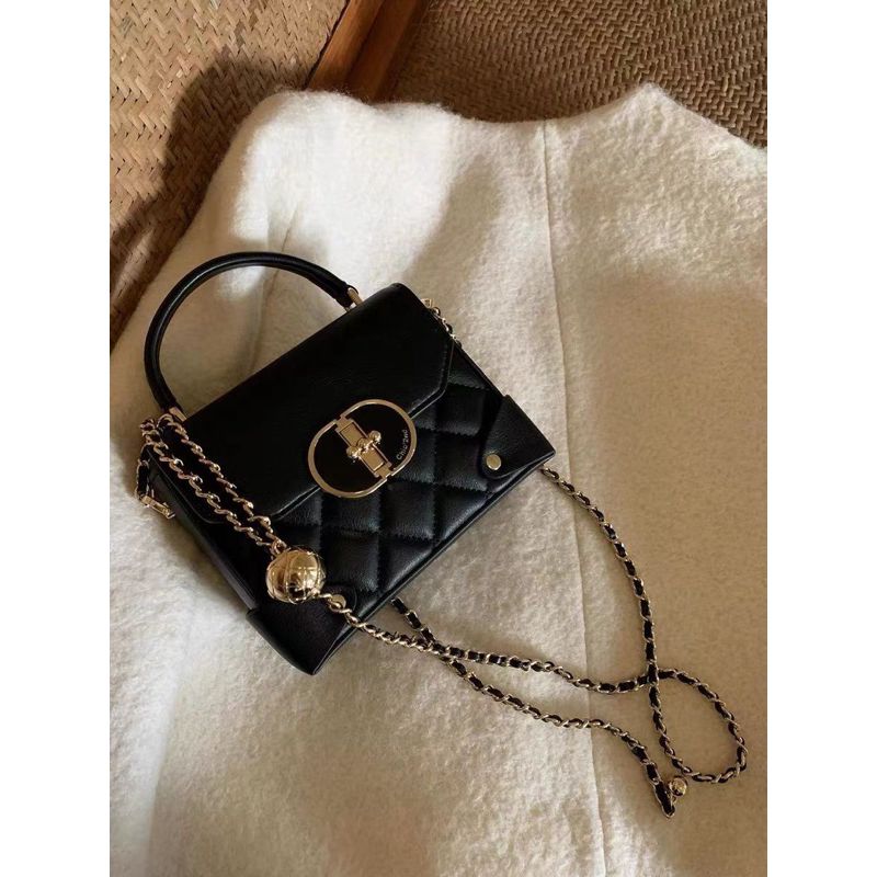 Túi xách nữ dáng hộp đẹp , thiết kế cầm tay và đeo chéo trẻ trung