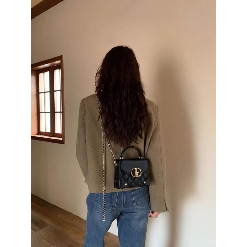 Túi xách nữ dáng hộp đẹp , thiết kế cầm tay và đeo chéo trẻ trung