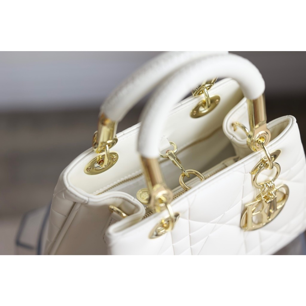 TÚI CD JISOO SZ24 DA THẬT