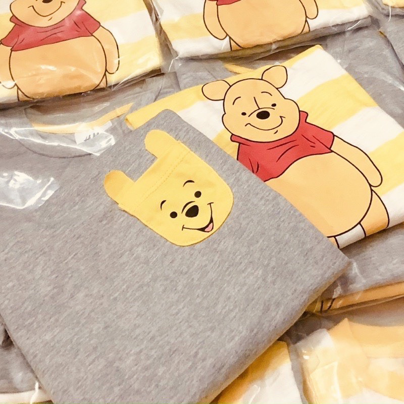 Set 2 áo gấu Pooh cho bé trai