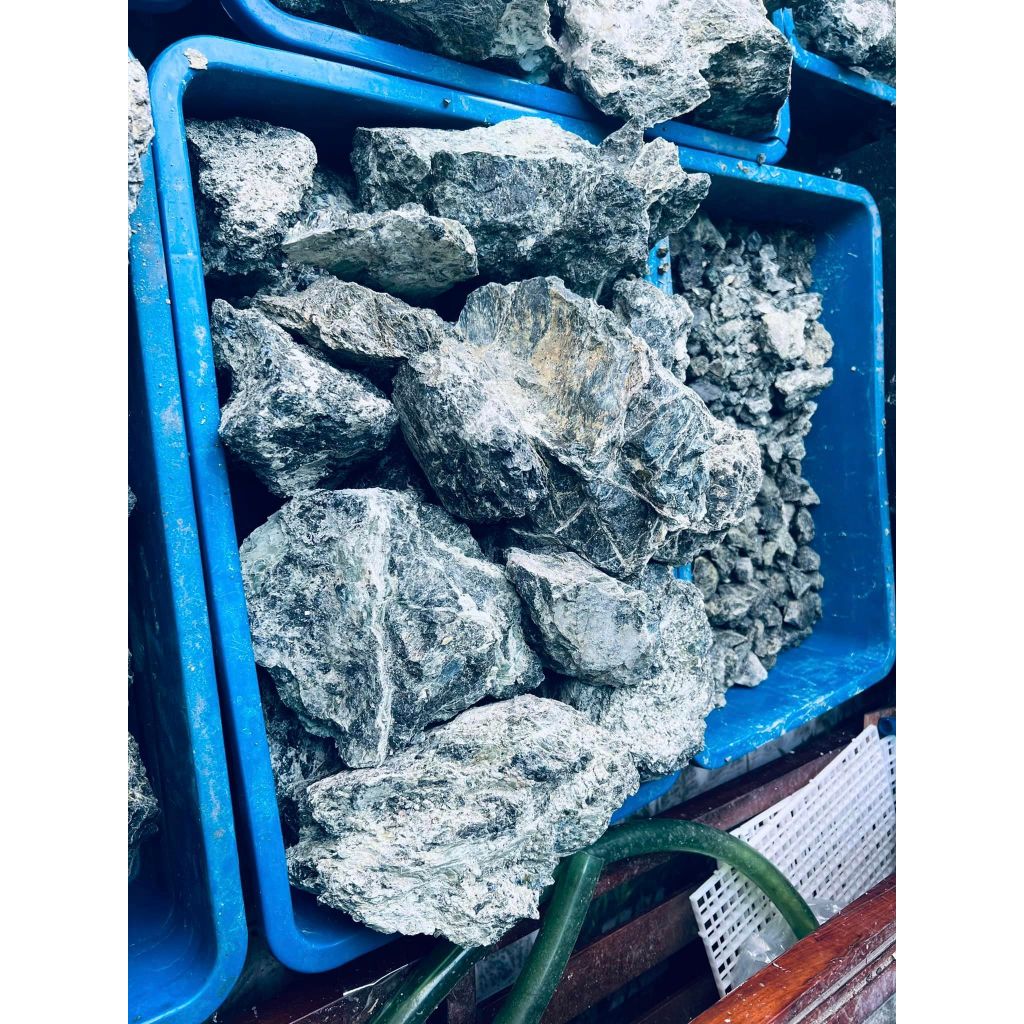 ĐÁ NHAM ĐEN GÂN TRẮNG, VÂN ĐÁ SẮC XẢO  - DÙNG CHO HỒ CÁ, HỒ THỦY SINH