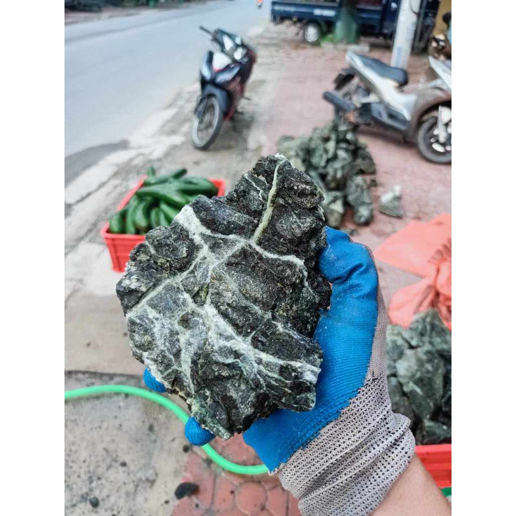 ĐÁ NHAM ĐEN GÂN TRẮNG, VÂN ĐÁ SẮC XẢO  - DÙNG CHO HỒ CÁ, HỒ THỦY SINH