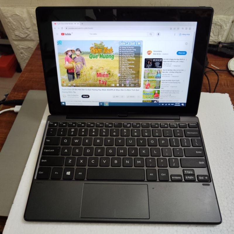 Máy tính bảng lai laptop Dell Venue 10 Pro - tặng kèm Dock Bàn phím