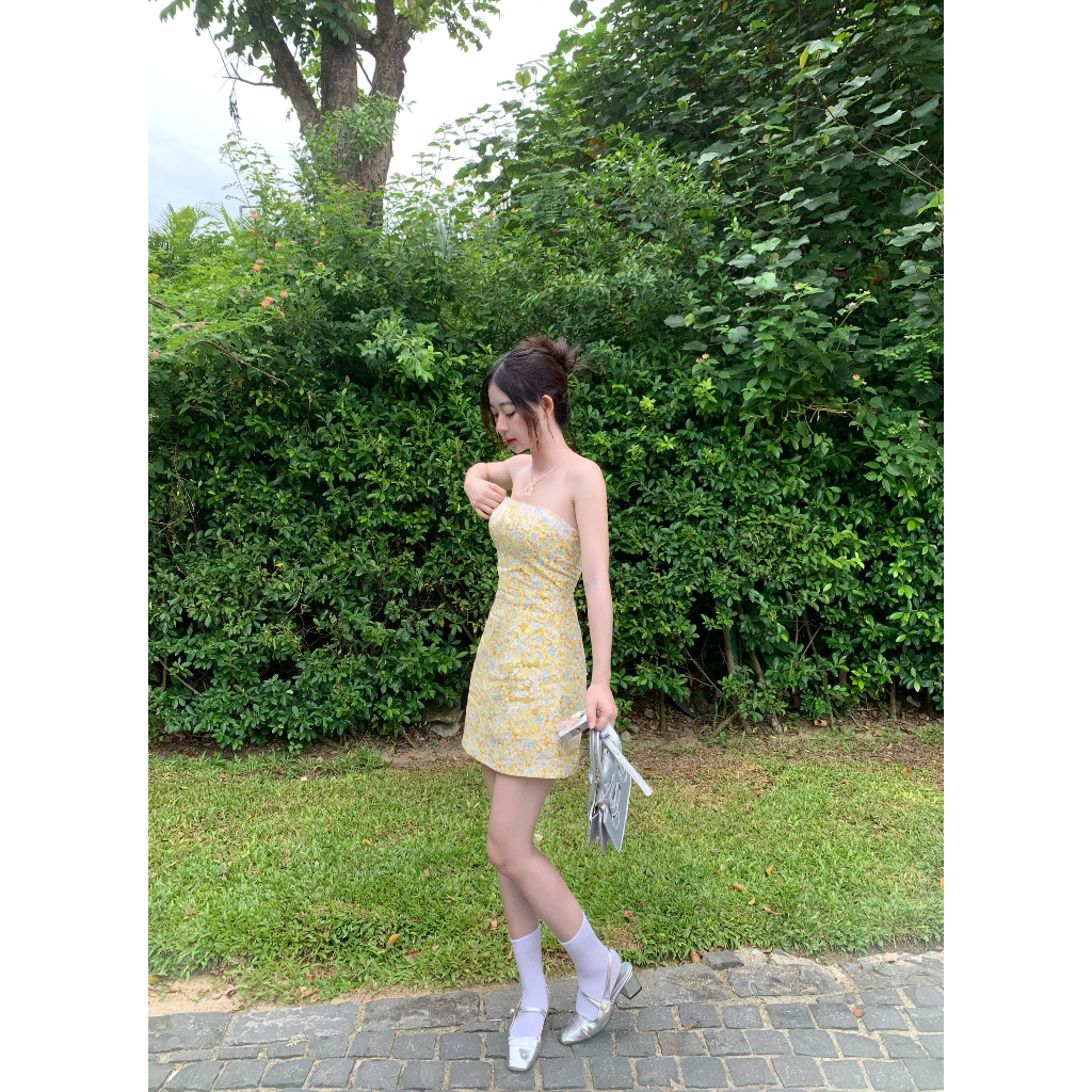 𝐋𝐀𝐂𝐄𝐘 𝐃𝐑𝐄𝐒𝐒 - Đầm quây ren hoa có sẵn mút ngực form chữ A có bo chun co giãn | 𝐉𝐎𝐋𝐈𝐍