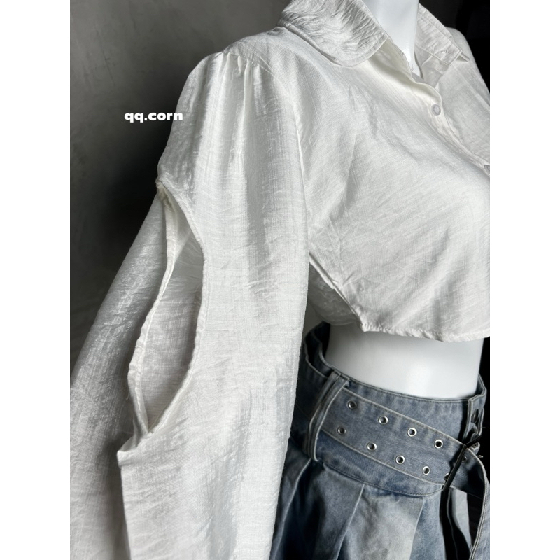 Áo sơ mi croptop QQ.CORN