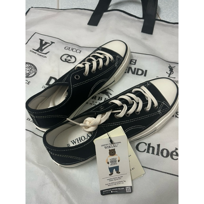 Giày thể thao WHO.A.U auth