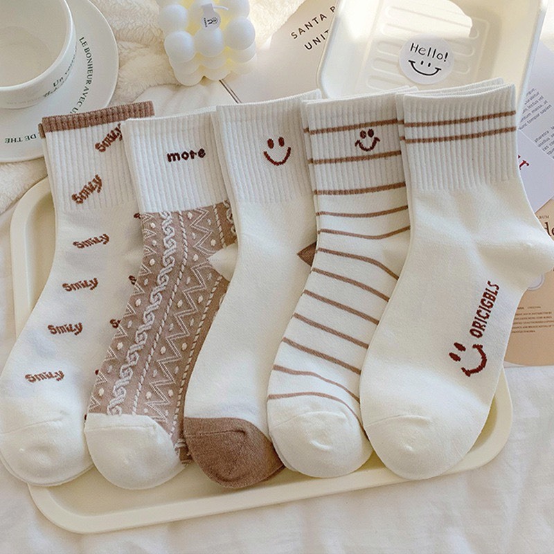 Set 5 Đôi Tất/ Vớ Cổ Cao Màu Nâu Trà Sữa Họa Tiết Mặt Cười Dễ Thương Cho Nữ CH6