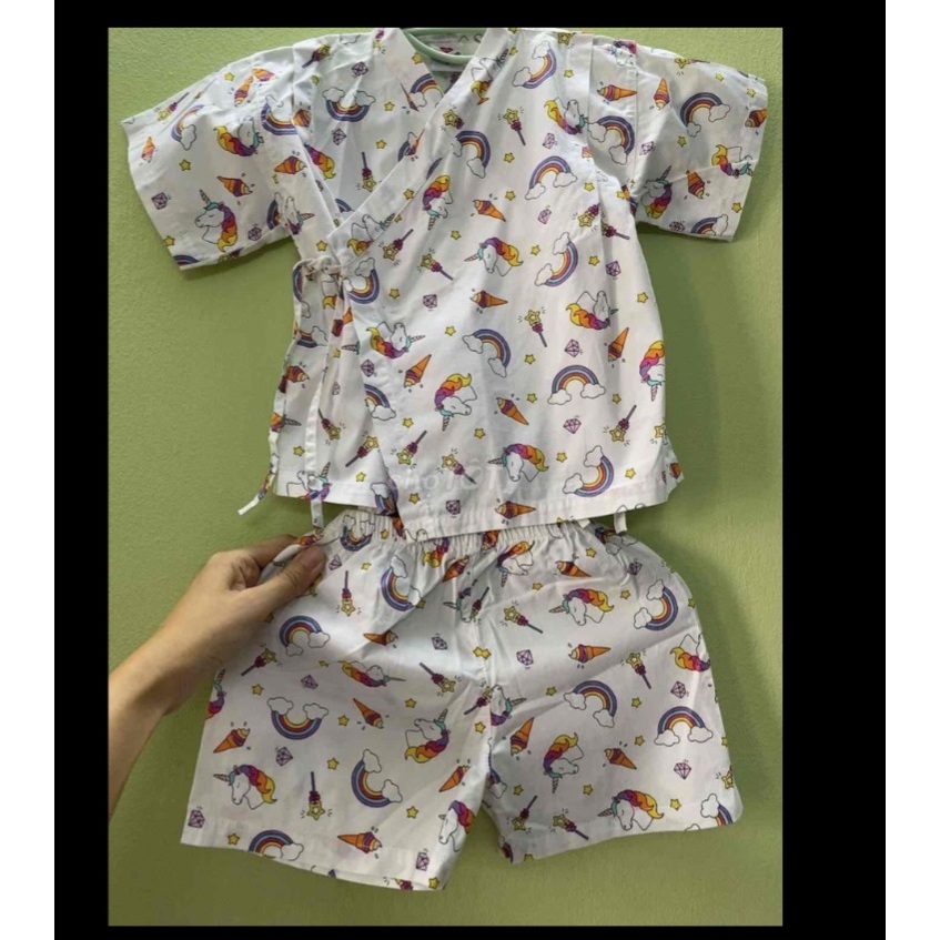 Thanh lý quần áo trẻ em