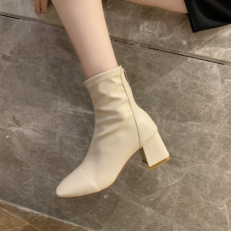 Boot nữ big size 40 - 42 giá rẻ, gót vuông, mũi vuông, da mềm