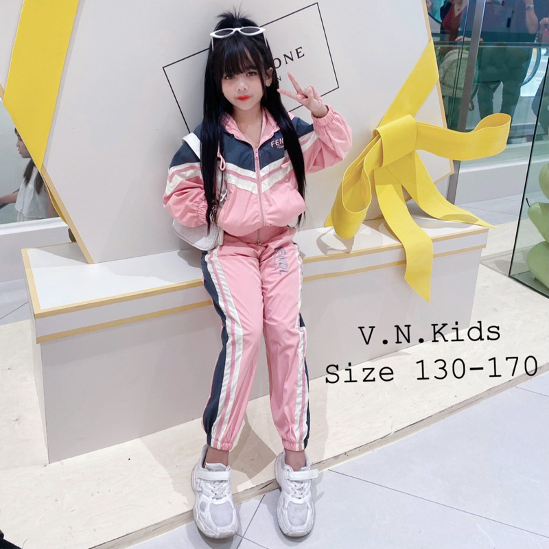 Bộ khoác gió phối màu cho Bé size 19kg - 45kg