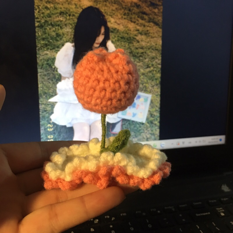 Kẹp Tóc Hoa Tulip Handmade Bằng Len