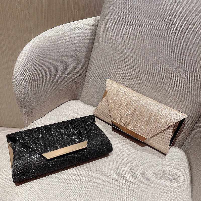 Clutch đi tiệc