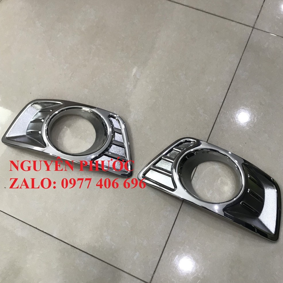 Ốp mạ trang trí viền đèn gầm KIA CARENS 2006 - 2014 : Nhựa ABS cao cấp / Giá 1 cặp