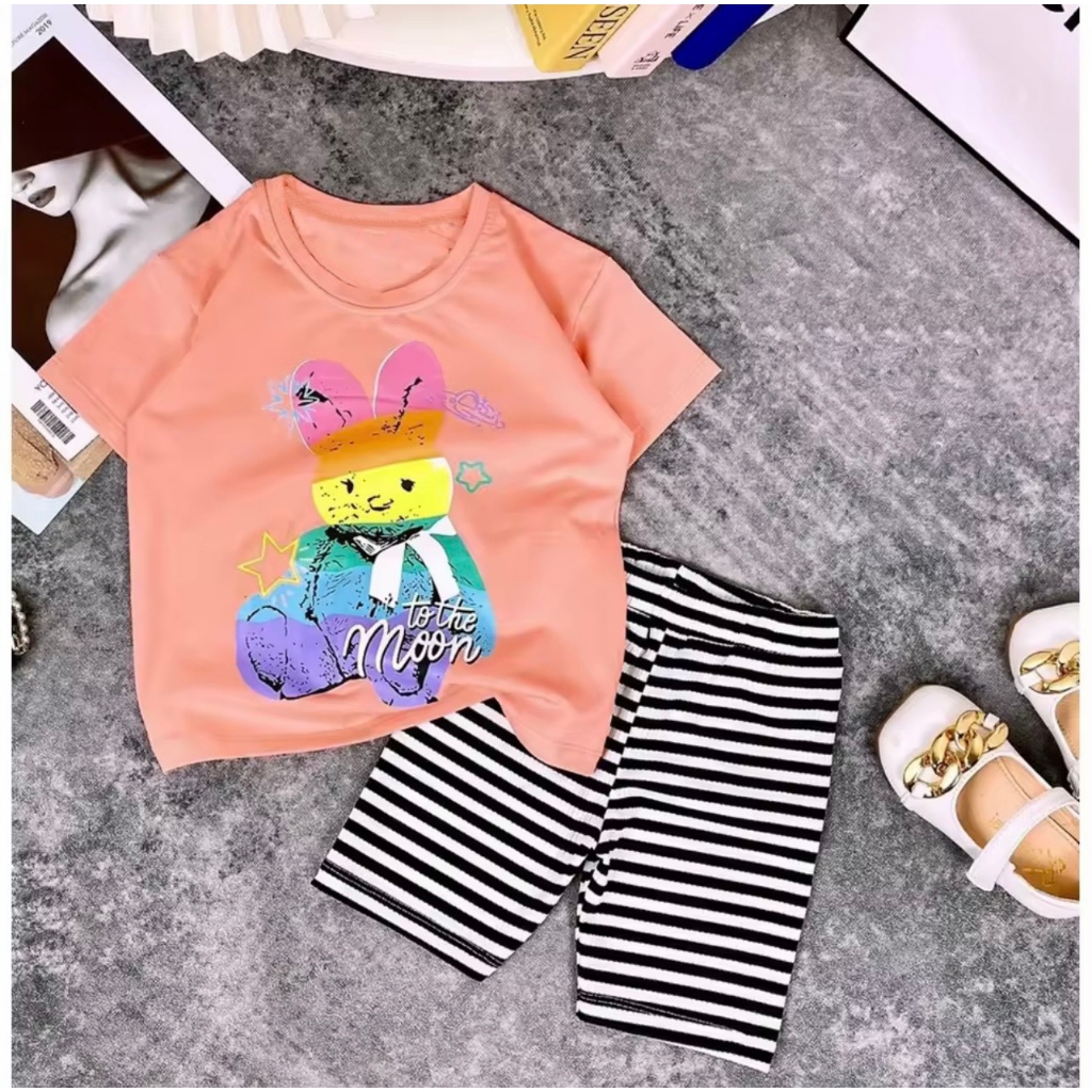 Bộ đồ bé gái dễ thương in gấu to the moon.BGL02.