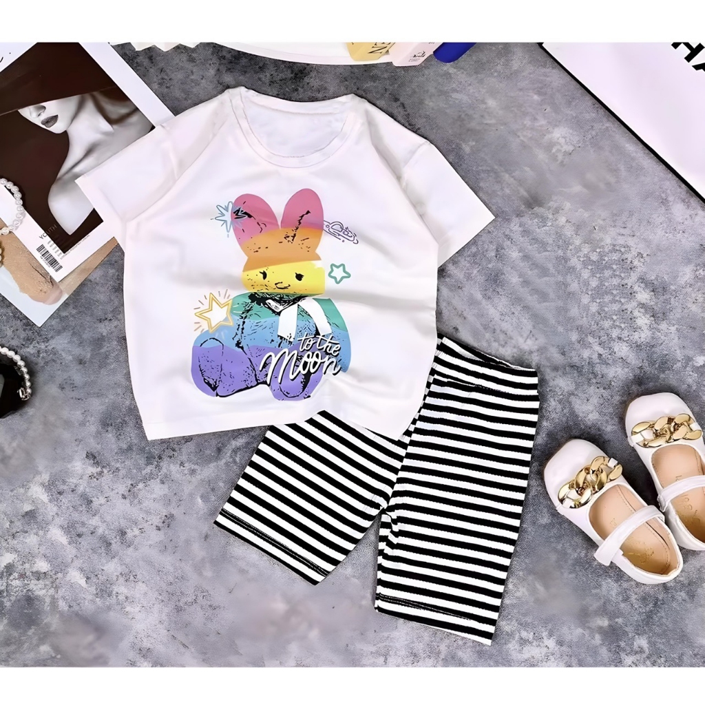 Bộ đồ bé gái dễ thương in gấu to the moon.BGL02.