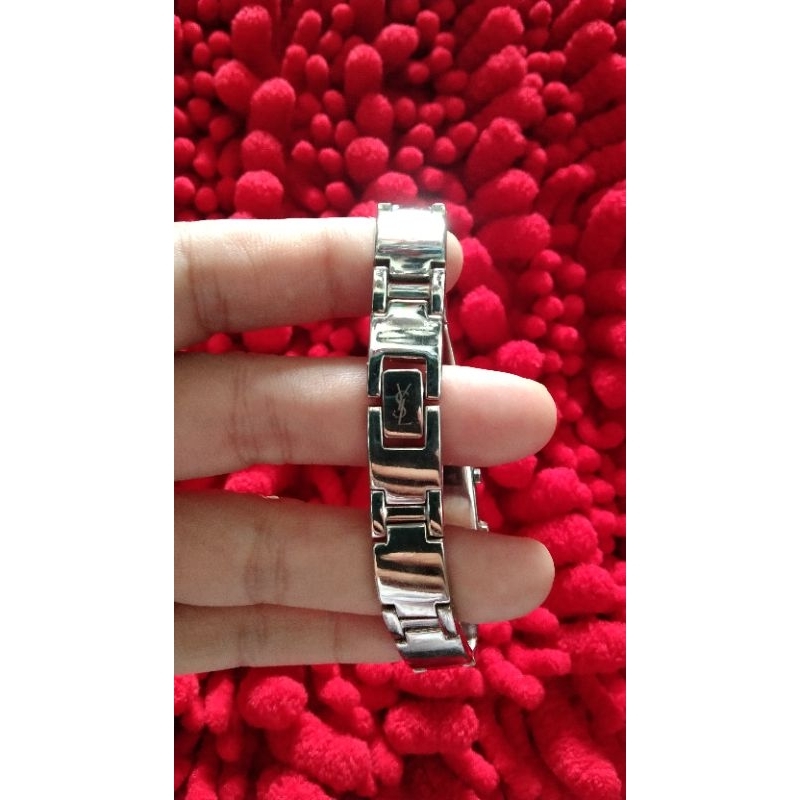 Đồng hồ nữ ysl hàng si nhật