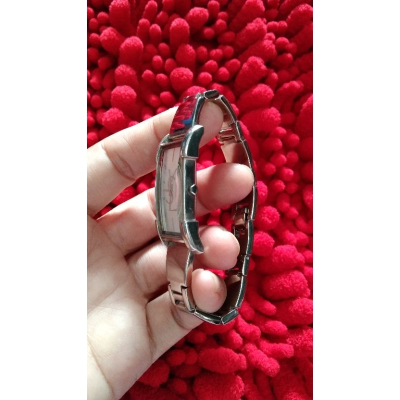 Đồng hồ nữ ysl hàng si nhật