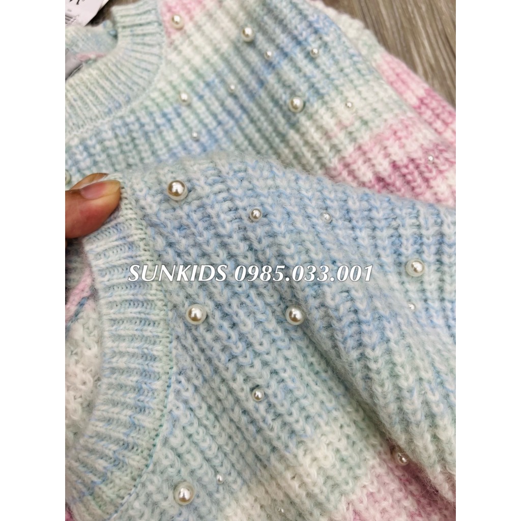 Áo len bé gái phối màu cầu vồng