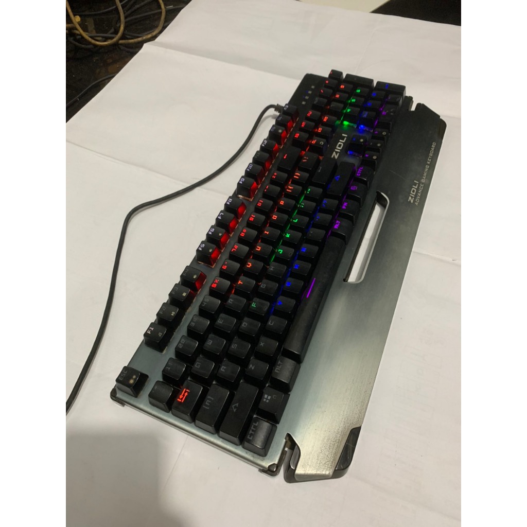 Bàn phím cơ dareu ck 526s hàng thanh lý còn tốt