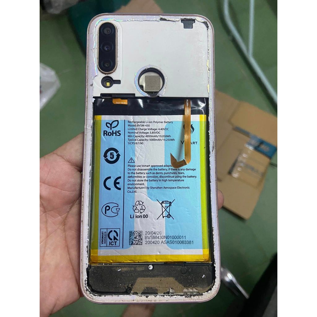 Điện Thoại Main, Pin vsmart joy 3