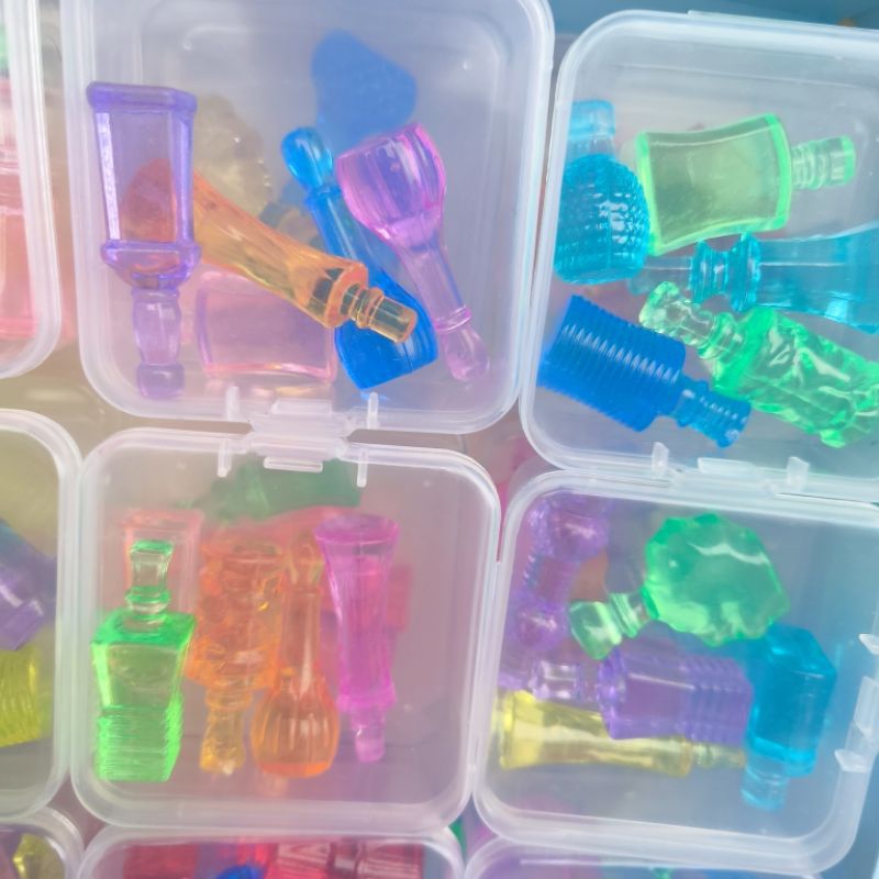 Khay charm hình chai nước 30 hộp bé