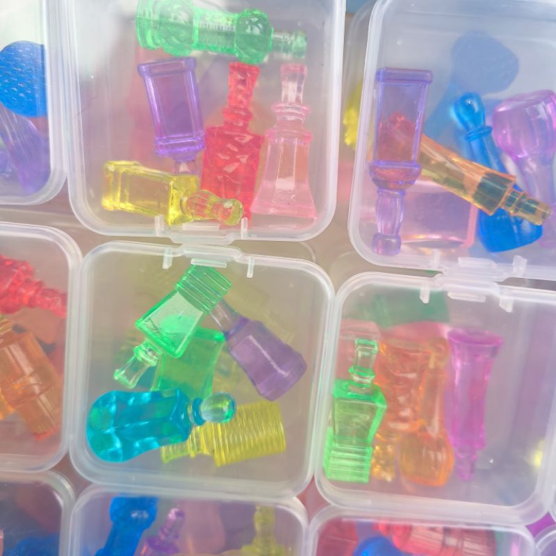 Khay charm hình chai nước 30 hộp bé