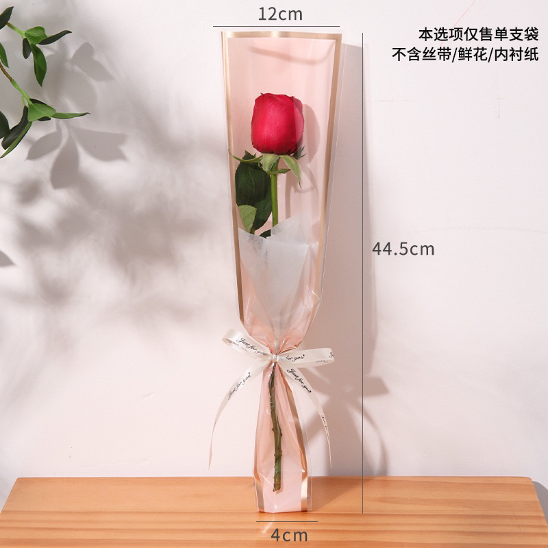 Giấy gói hoa tam giác viền vàng