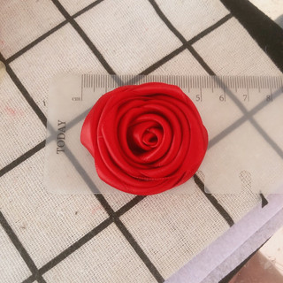 Hoa hồng cuộn nhiều màu (2-2,5cm- 4cm)