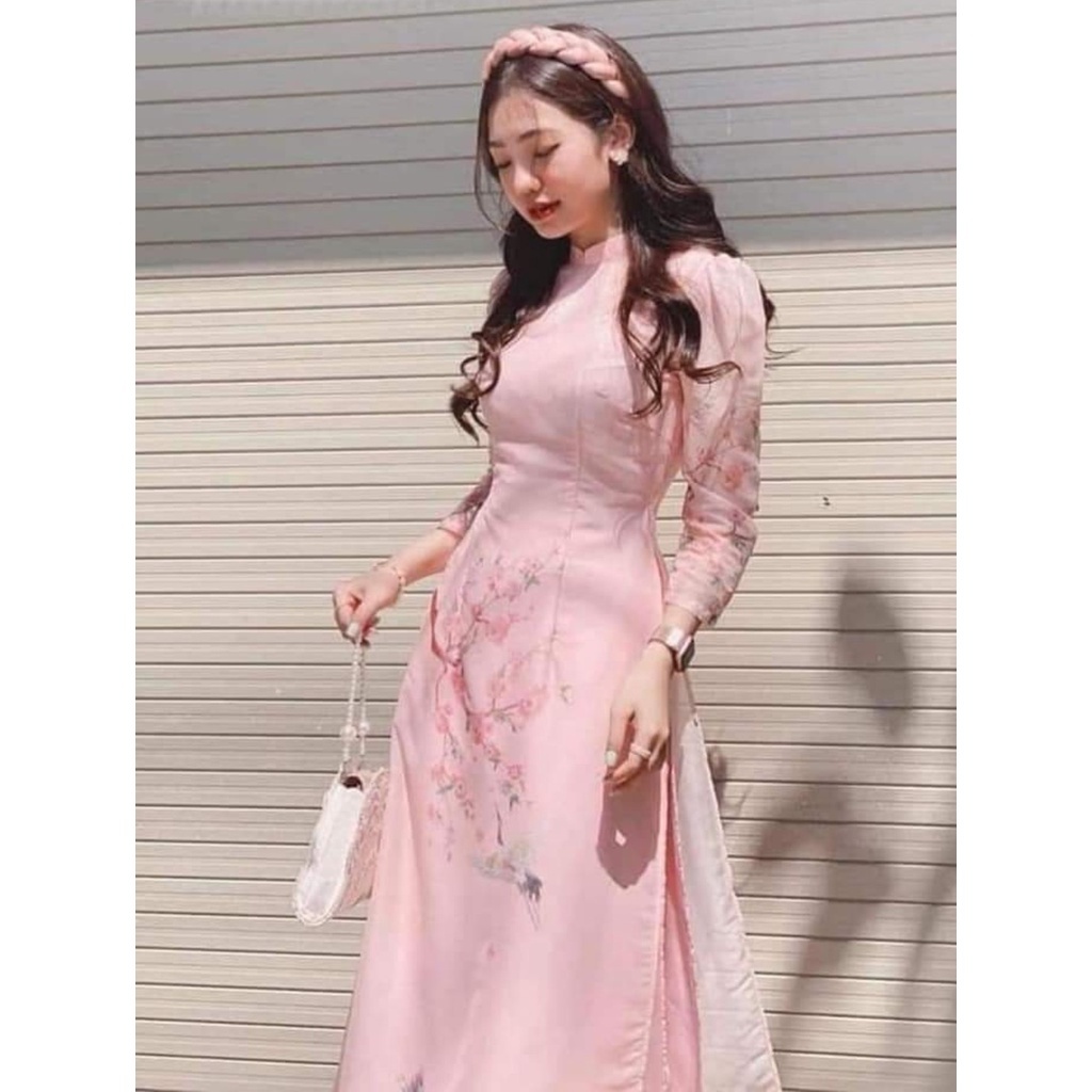 Áo dài von tơ màu hồng 4 tà kết hoa nổi đẹp dịu dàng