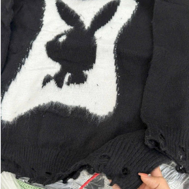 Áo Sweater Len Nam Hình Thêu Thỏ Lông Siêu Nét - Áo Len Nam Nữ Hình Thêu Thỏ Lông Cao Cấp