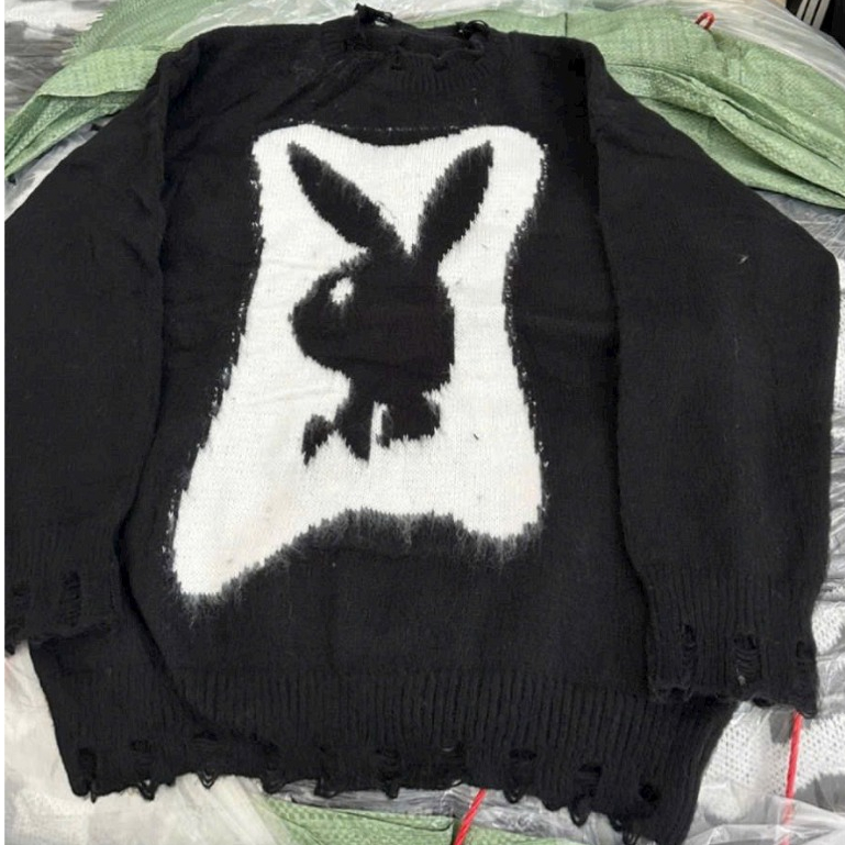 Áo Sweater Len Nam Hình Thêu Thỏ Lông Siêu Nét - Áo Len Nam Nữ Hình Thêu Thỏ Lông Cao Cấp