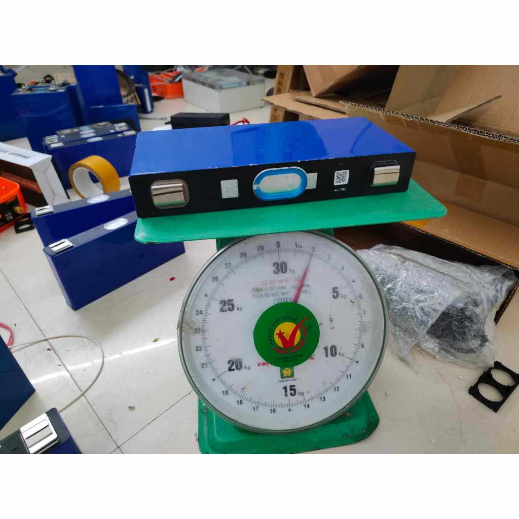 Pin lithium 3,7v 135ah - pin lithium 3,7 135ah mới 100%